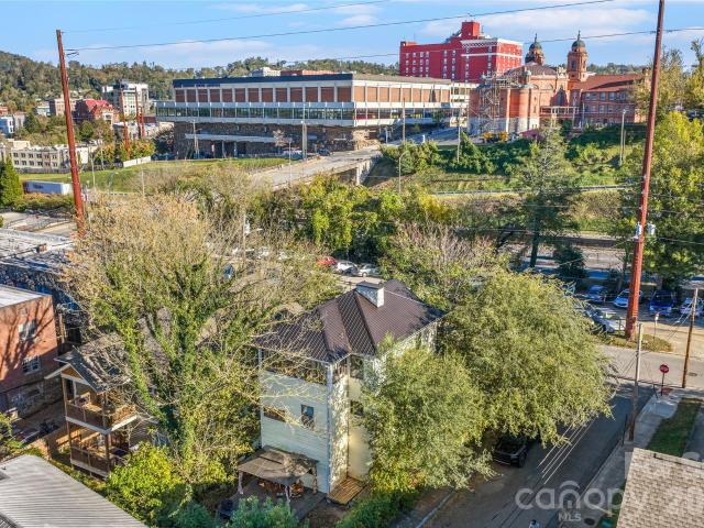 House for sale in Asheville, Buncombe County