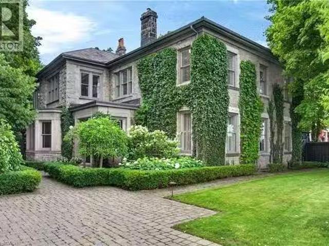 House for sale in Ancaster, Ontario