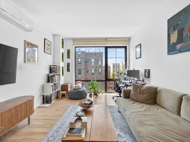 Condo for sale in Arverne, New York