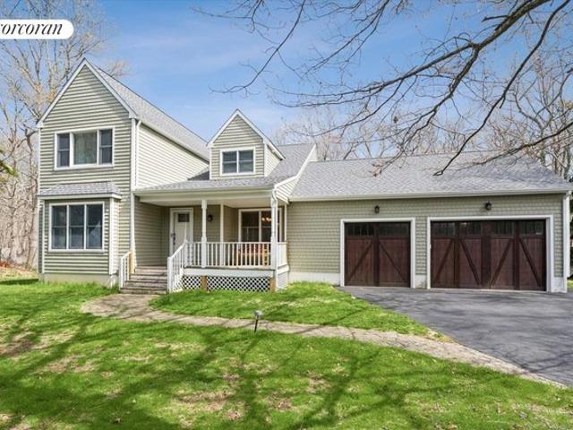 House for sale in Centereach, New York