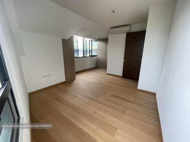 Apartment for sale in Siglap, 16 Upper East Coast