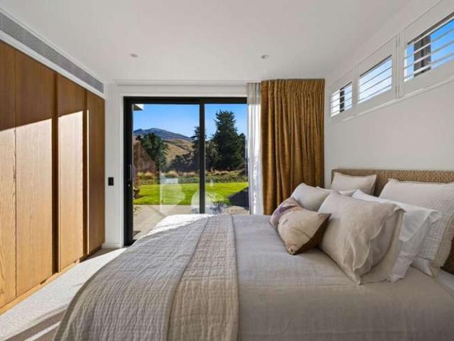 House for sale in Otakou