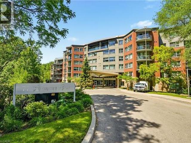 Condo for sale in Ancaster, Ontario