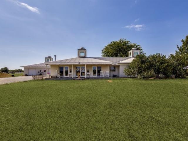 House for sale in Gunter, Texas