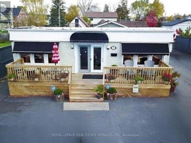 Commercial for rent in York, Ontario