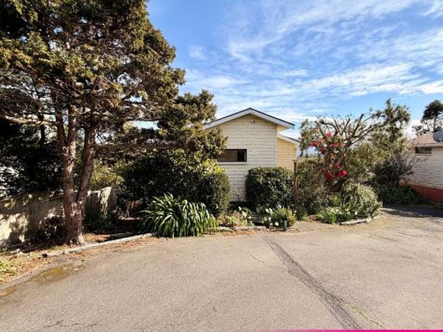 House for rent in Otakou