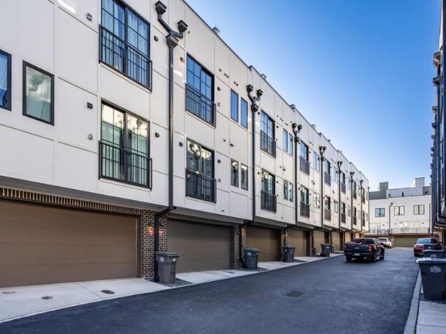 Townhouse for sale in Atlanta