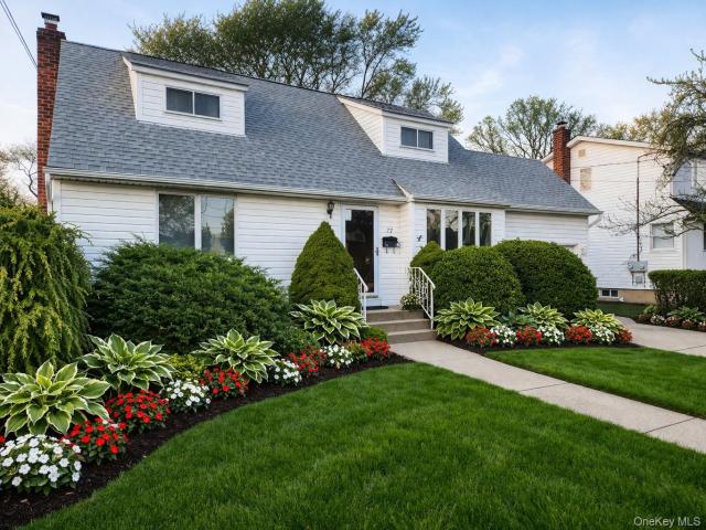 Property for sale in Babylon, New York