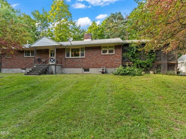 House for sale in Saratoga, New York