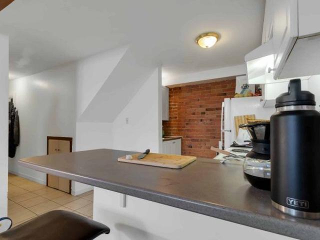Apartment for rent in Kingston