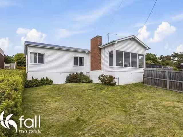 House for rent in Kingston Beach, Tasmania