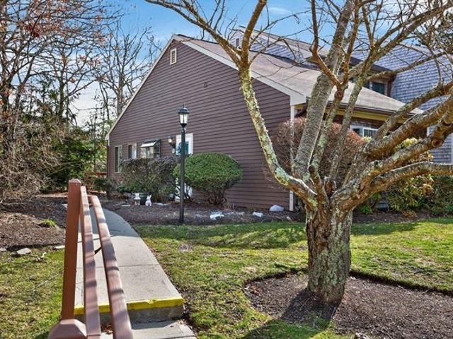 Condo for sale in Cataumet, Massachusetts