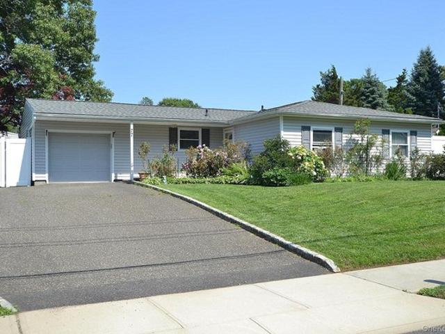 House for sale in Centereach, New York