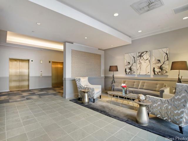 Condo for sale in Arlington Heights, Illinois