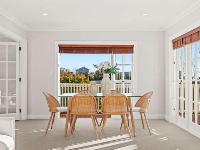 House for sale in Chaslands, Canterbury