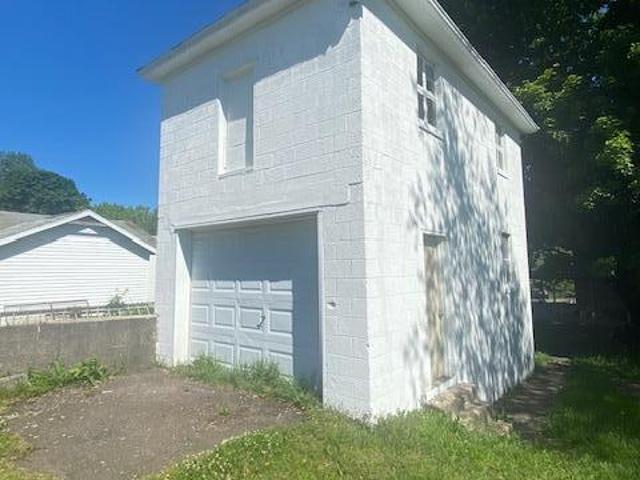 House for sale in Oneida, Pennsylvania