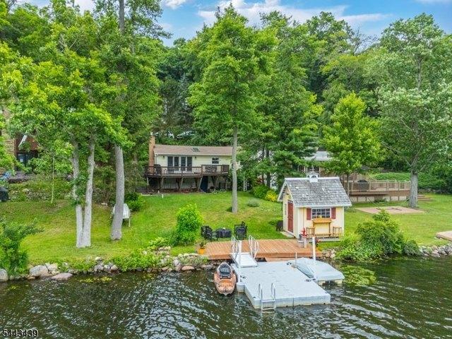 House for sale in Layton, New Jersey