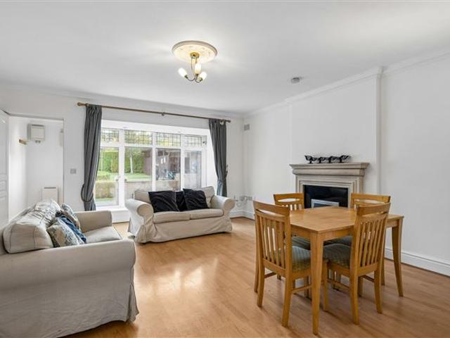 Apartment for sale in Stillorgan, Blackrock