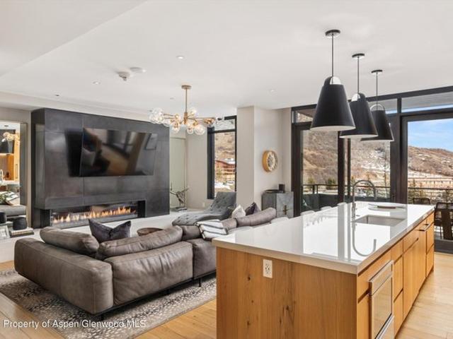 Condo for sale in Snowmass Village, Colorado
