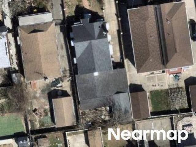 House for sale in Queens, Arverne