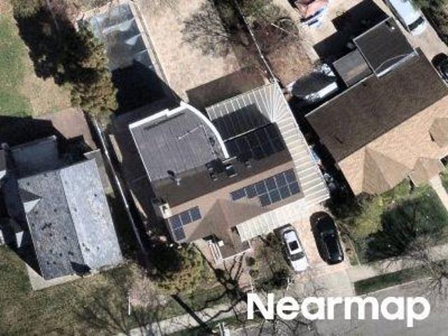 House for sale in Queens, Arverne