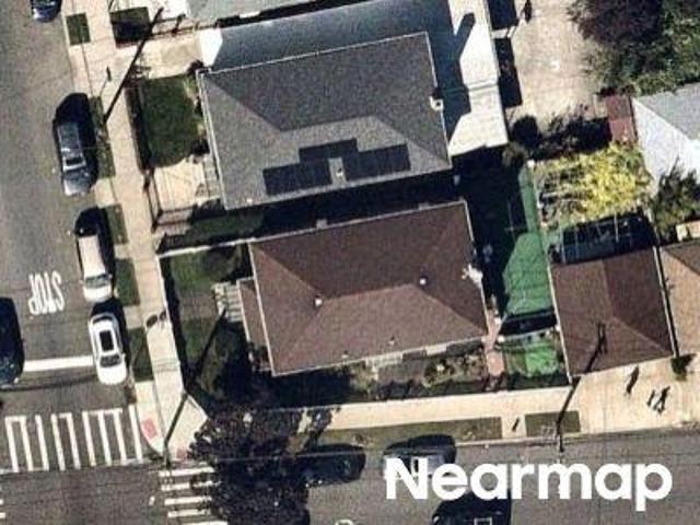 House for sale in Queens, Arverne