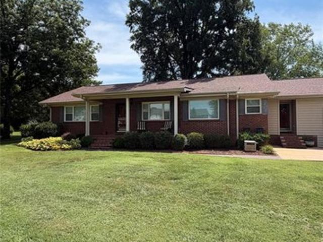 House for sale in Mecklenburg, North Carolina