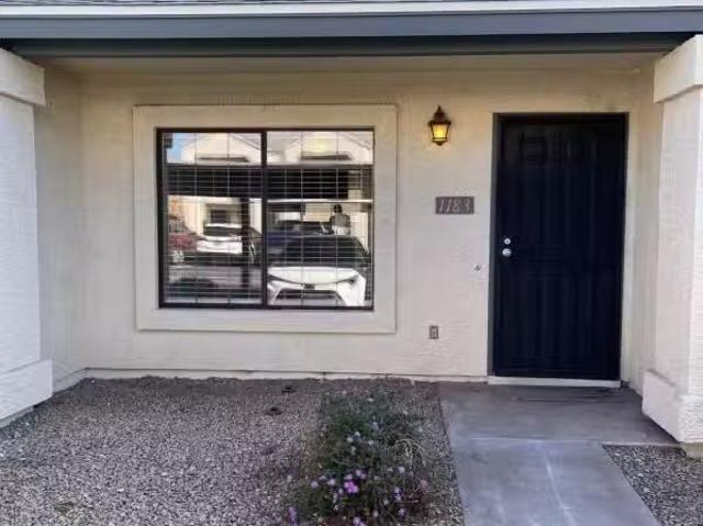 Condo for sale in Glendale