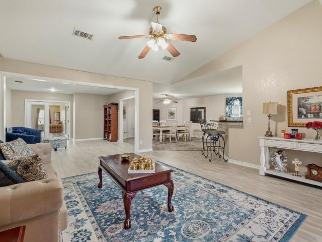 House for sale in Hitchcock, Texas