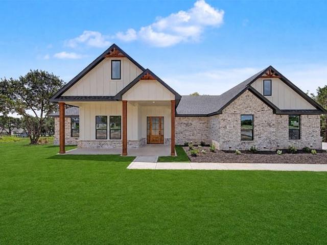 House for sale in Johnson, Texas