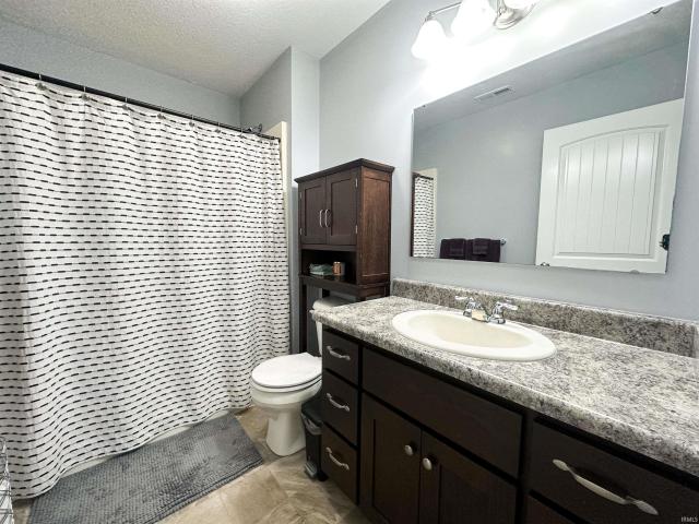 House for sale in West Muncie, Yorktown