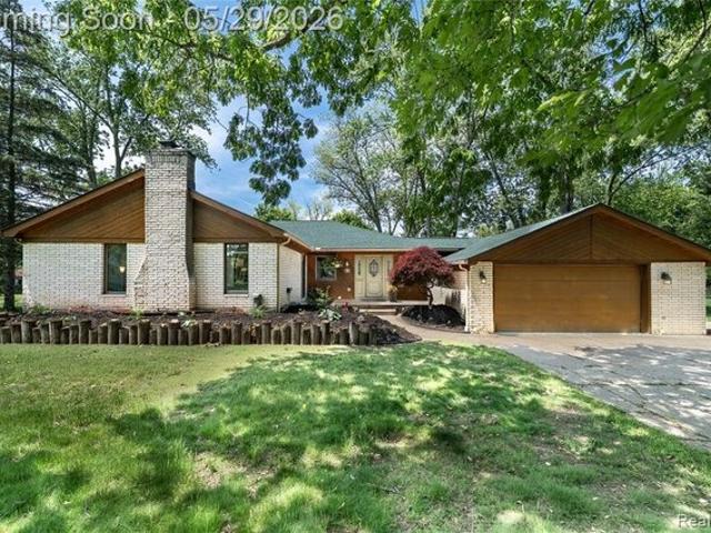 House for sale in West Bloomfield, Michigan