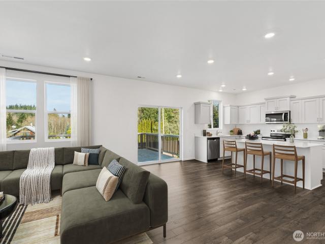House for sale in Cedar Hill Estates, Stanwood