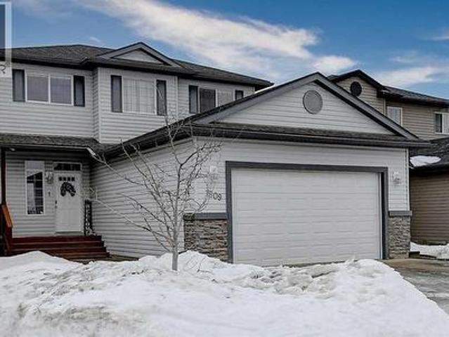 House for sale in Grande Prairie, Alberta