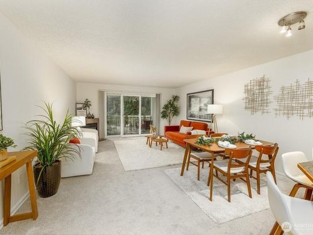 Condo for sale in Edmonds, Washington