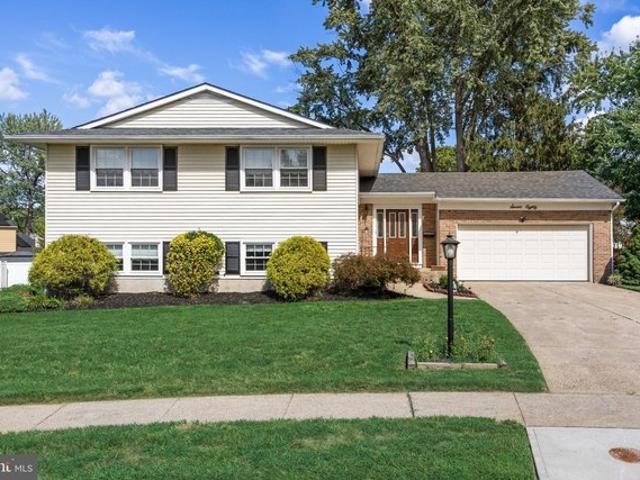 House for sale in Mount Laurel, New Jersey