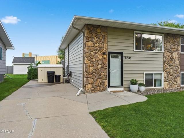 House for sale in Grand Forks, North Dakota