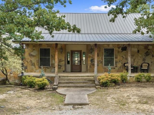House for sale in Carter, Oklahoma