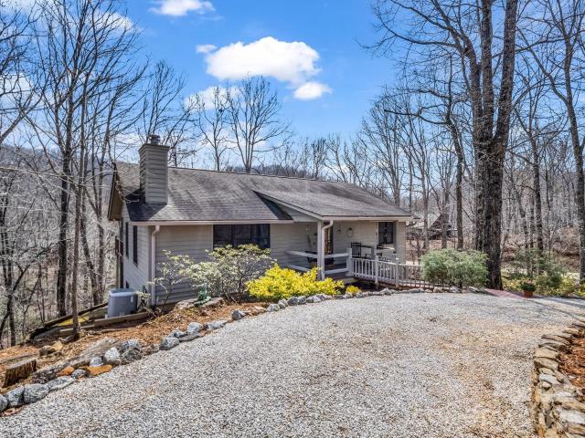 House for sale in Saluda, North Carolina