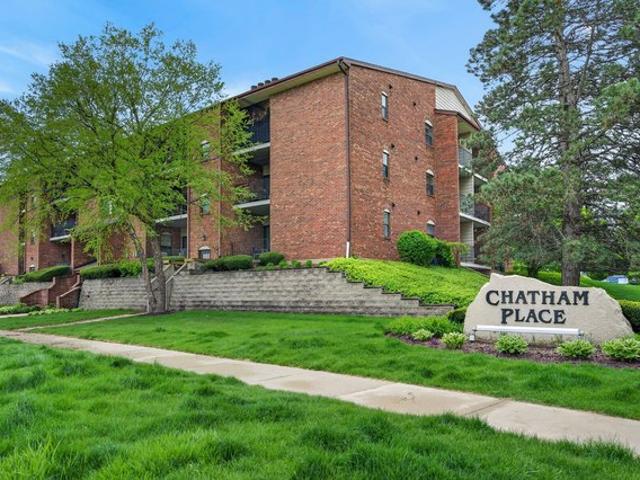 Condo for sale in Buffalo Grove, Illinois