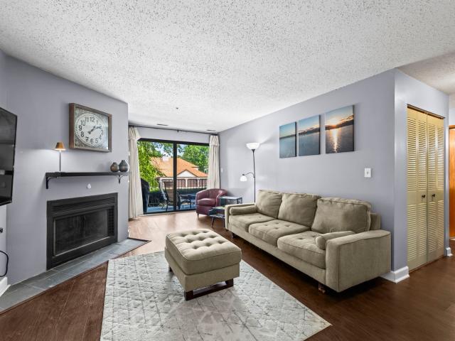 Condo for sale in Buffalo Grove, Illinois