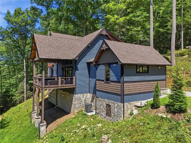 House for sale in Avery, North Carolina
