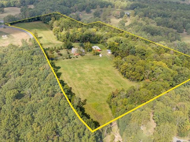 House for sale in Stony Point, Scottsville