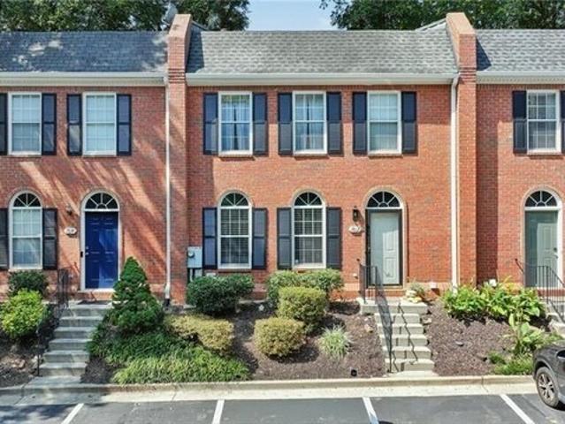 Townhouse for sale in Roswell, Fulton County