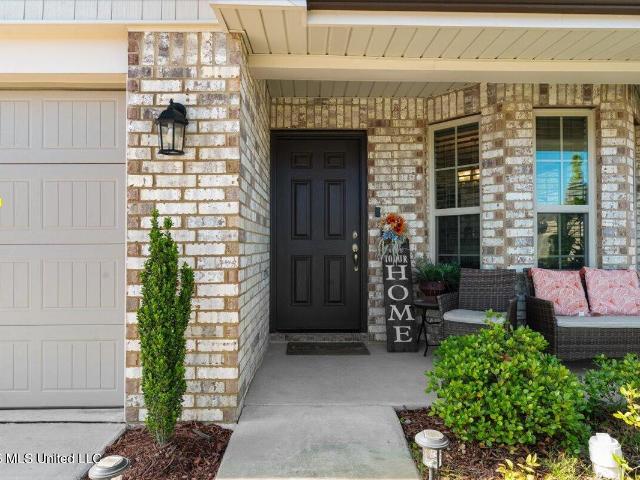 House for sale in Nesbit, Mississippi