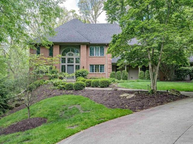 House for sale in Roanoke, Indiana