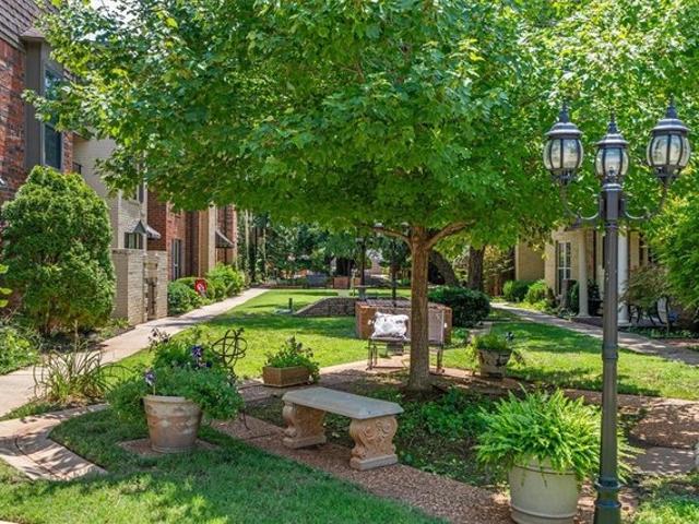 Townhouse for sale in Oklahoma City, Oklahoma