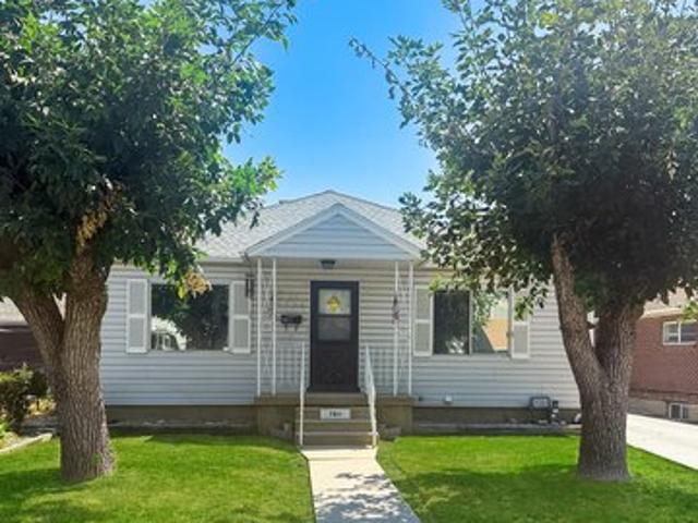 House for sale in Sandy, Utah