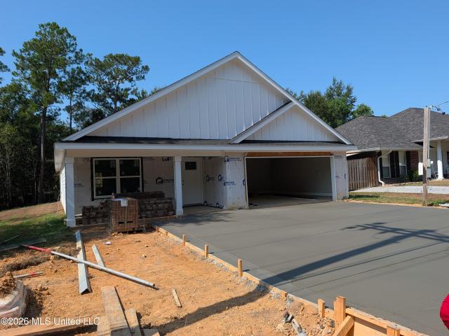 House for sale in Diamondhead, Mississippi