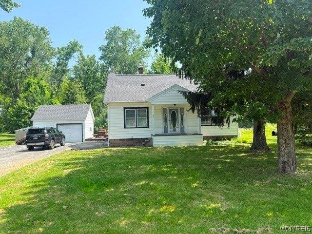 House for sale in Niagara, New York